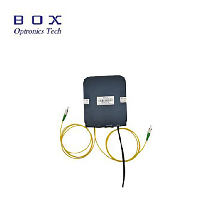 Box Optronics, dalga boylarında çok kanallı bir lazer dfb kaynağıdır.